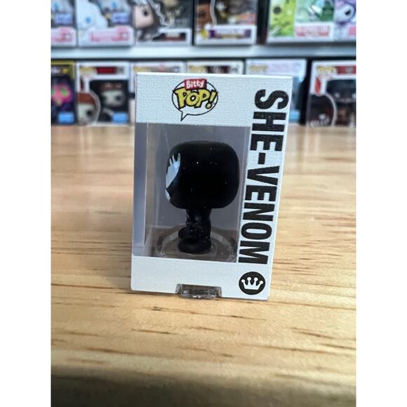 BITTY She-Venom 1-Inch Funko Pop Marvel Comics Spider-man Superhero Venom Vinyl - Picture 4 of 6